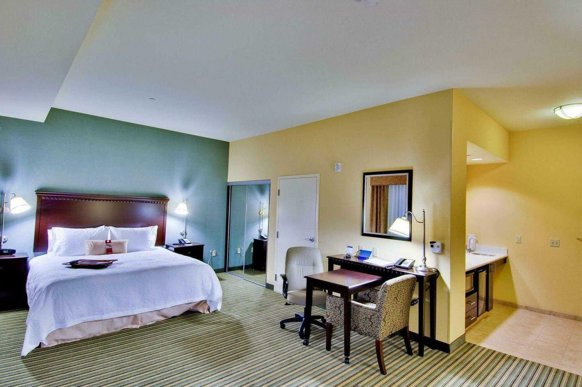 Hampton Inn & Suites Fort Belvoir Alexandria South Pokoj fotografie